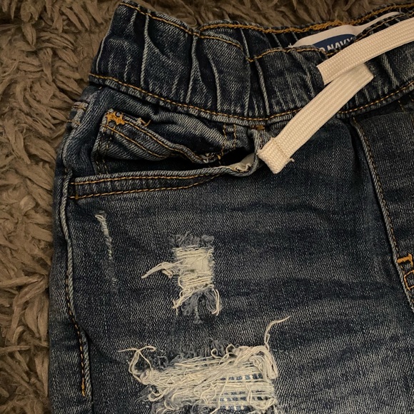 Old Navy Karate Slim Fit Shorts - Picture 3 of 10